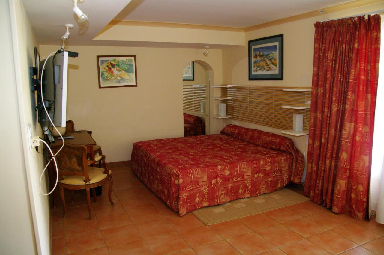 Residence Le Saint Victor Fontvieille Oda fotoğraf